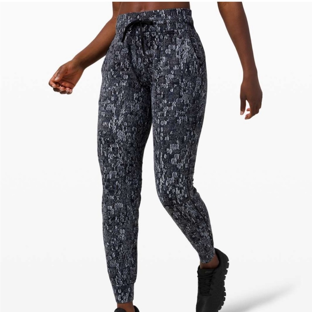 Lululemon Ready To Rulu Jogger